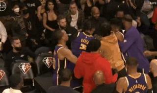 詹姆斯垫脚 詹姆斯垫脚